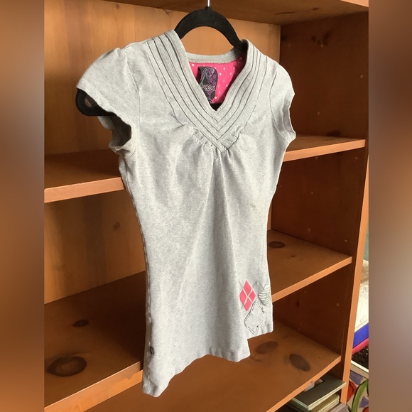 Oxygen Y2K Baby Tee Grey Fitted V-Neck Cap Sleeve Graphic Top Size M - Picture 6 of 10